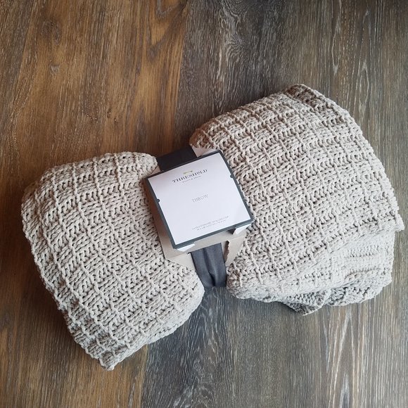 Threshold Bedding | Threshold Throw Blanket Nwt | Poshmark